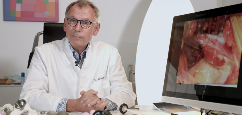 Hip replacement: the minimally invasive anterior approach